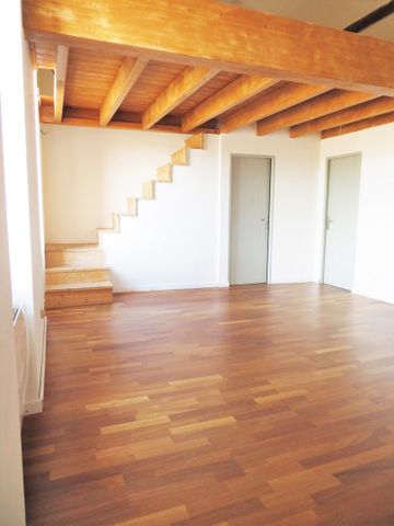 T3+CAVE Nîmes centre 704€ H.C 63m² - Photo 2