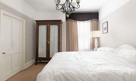 5 bedroom semi-detached house to rent - Photo 3