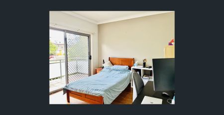 Spacious 4-Bed Modern Townhouse in Telopea with Timber Floor - Photo 3