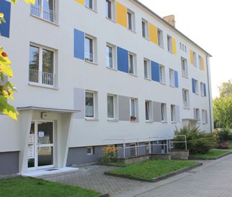 3-Raum-Wohnung im EG mit großem verglasten Balkon - Foto 3