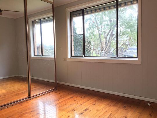 Spacious 3-bedroom home - Photo 1