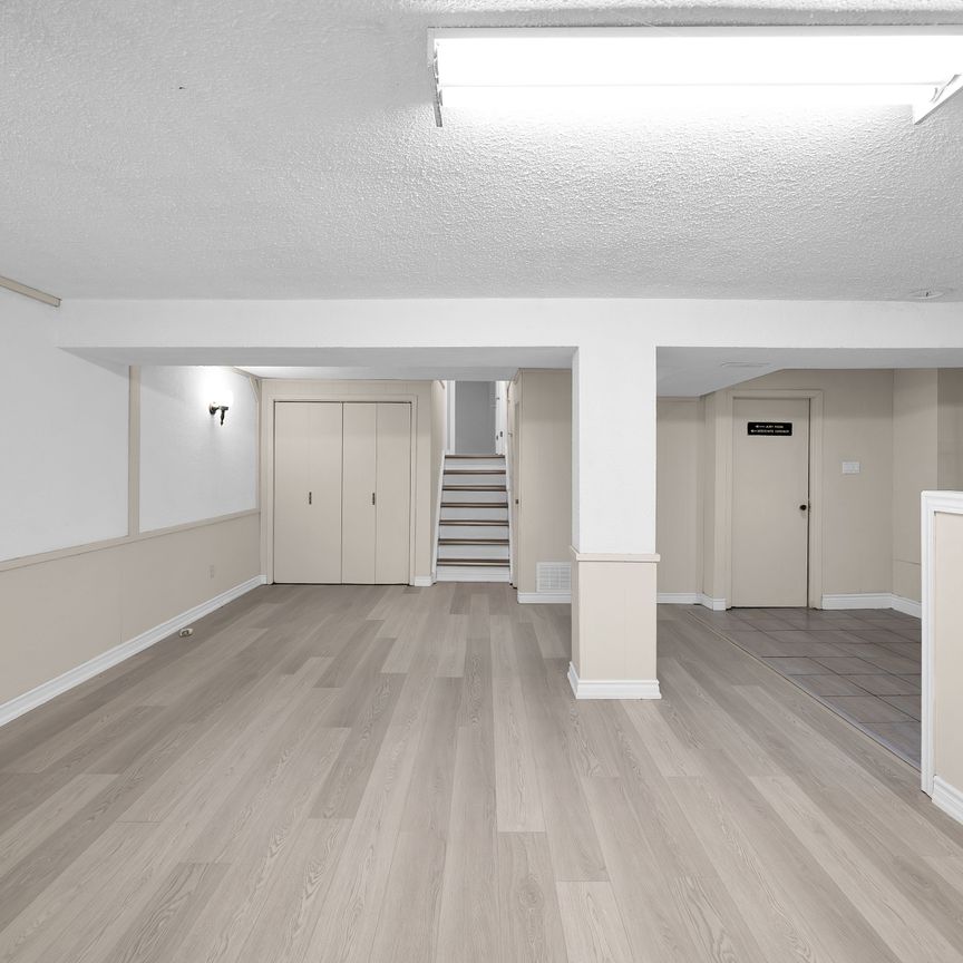 For Lease - 4 Carwin Crescent Unit# Basement, Ajax, Ontario - Photo 1