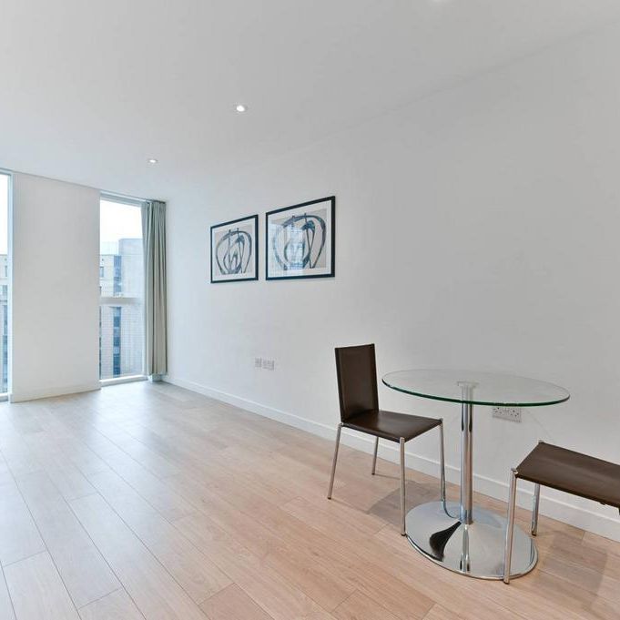 1 bedroom flat to rent - Photo 1