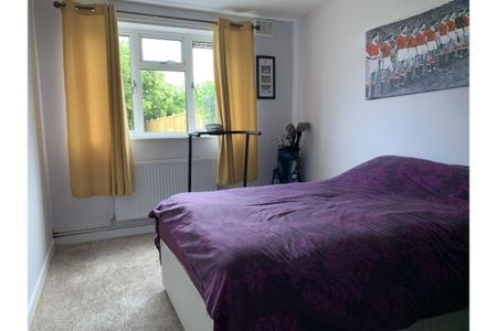 3 bedroom apartment to rent - Photo 4