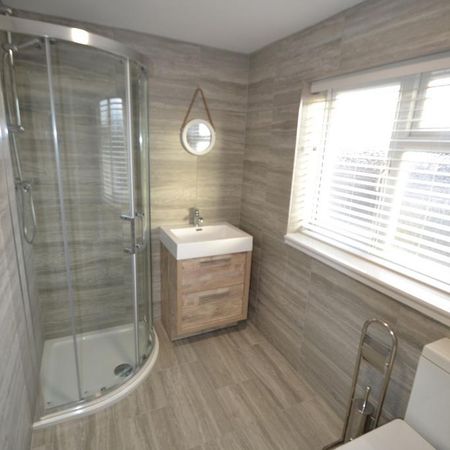 1 bedroom house of multiple occupation to rent - Photo 3