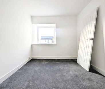 Llewellyn Street - Photo 4