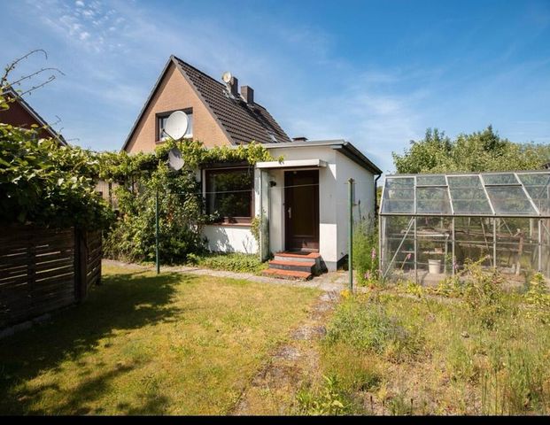 Gemütliche 1-Zimmer Wohnung mit separatem Eingang und Stellpaltz - Photo 1