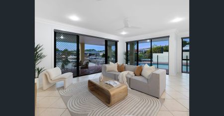 Waterfront Retreat – Spacious 5‑Bedroom Home with Pool & River Access - Photo 5