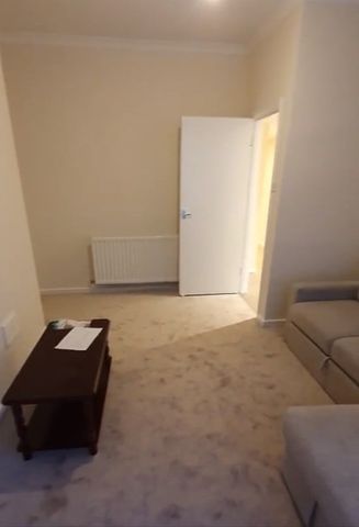 1 Bed Flat, Melville Road, CV1 - Photo 2