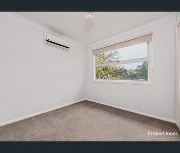 Sun-Filled Rear Townhouse in Prime Ringwood East Location - Photo 4