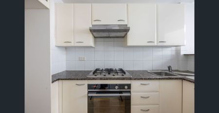 Loft-style home/lifestyle on the city fringe - Photo 5