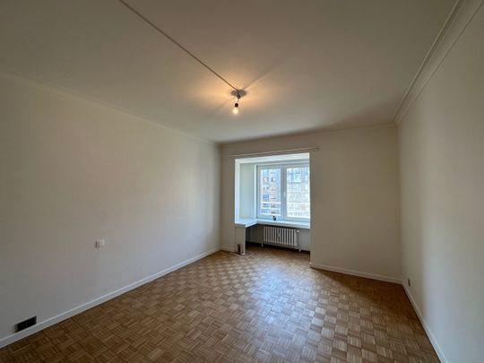 Te Huur 3 slaapkamers Oostende Karel Janssenslaan 29 - Photo 1