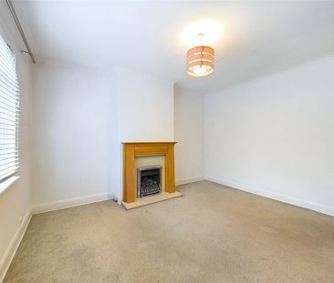 Vale Close Strawberry Vale, Twickenham - 2 bedrooms Property for le... - Photo 4