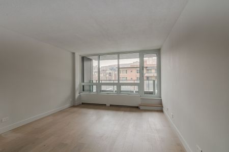 1975 Maisonneuve Blvd West - Photo 3