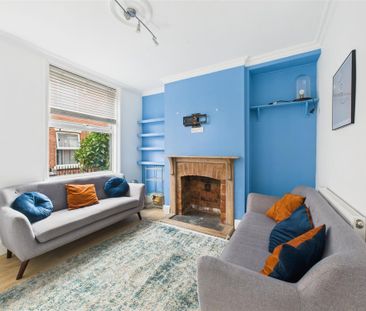 3 bedroom Terraced House to rent - Photo 1