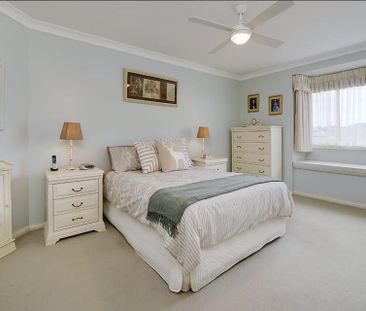 12 Streamdale Grove, Warriewood. - Photo 4