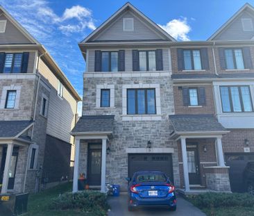 For Lease - 18 Hibiscus Lane, Hamilton, Ontario - Photo 1