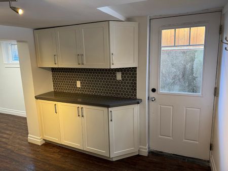 For Lease - 842 Sixth Street Unit# Bsmt, Mississauga, Ontario - Photo 4