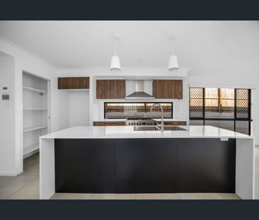 13 Barham Way, Spring Mountain, Qld 4300 - Photo 2