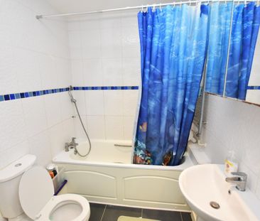 2 bed flat to rent in Ley Farm Close, Watford, WD25 - Photo 6
