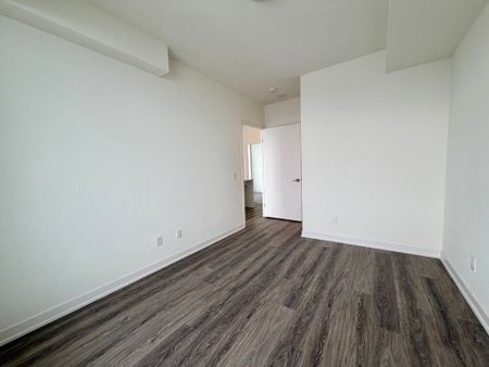 NEXT AT ELGIN EAST: BAYVIEW & ELGIN MILLS (2 DAVID EYER RD) AD#101124 - Photo 5