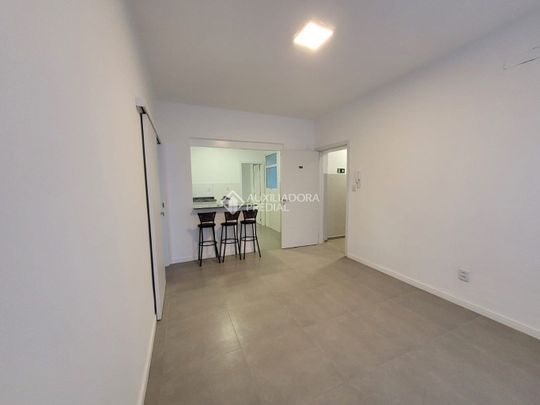 Apartamento com 2 quartos e 90m² para alugar em Moinhos de Vento, Porto Alegre. - Photo 1