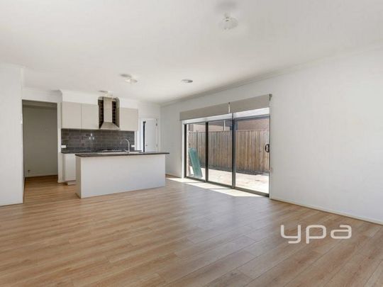 Prime Location - Photo 1