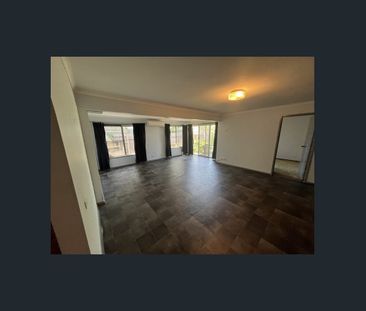 Affordable 4-Bedroom Home In Ideal Location! - Photo 1