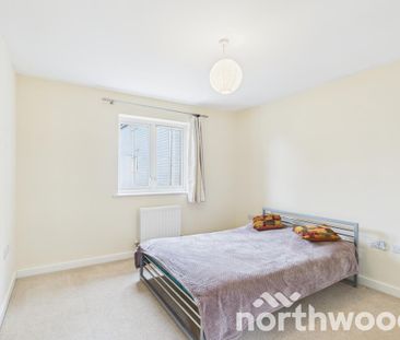 2 bedroom flat to rent - Photo 3