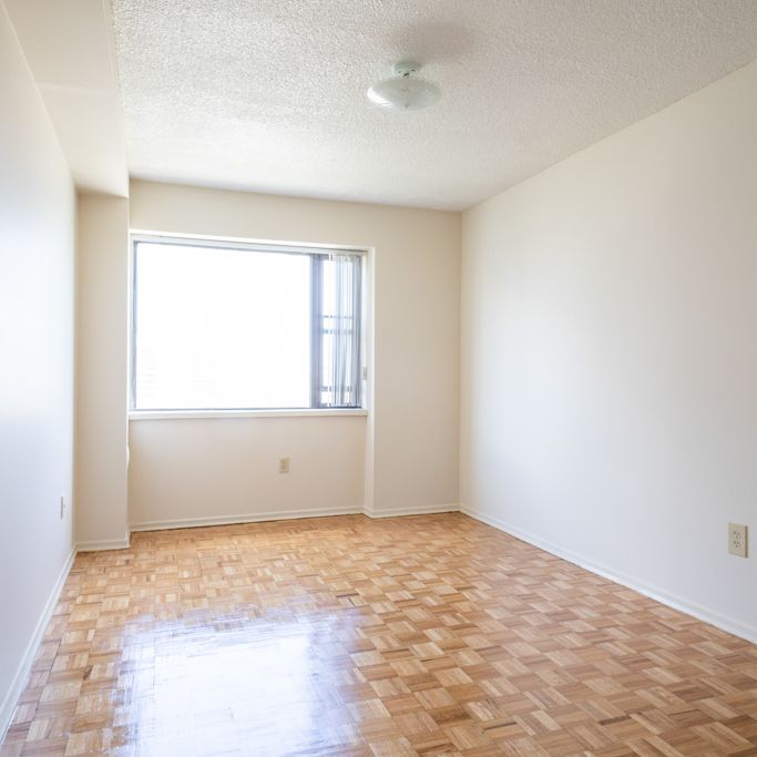 Studio *Special Offer Available* - Photo 1