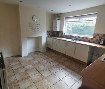 2 bedroom terraced house to rent - Photo 2