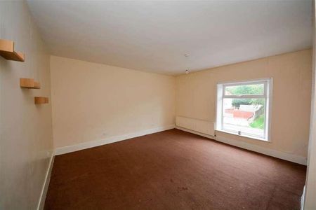 Wigan Road, Leigh, WN7 - Photo 4