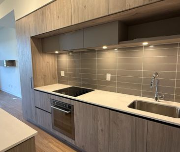 For Lease - 7 Steckley House Lane Unit# 613, Richmond Hill, Ontario - Photo 4