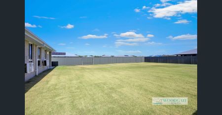 Brand-New 4 Bedroom Family Home - Photo 4