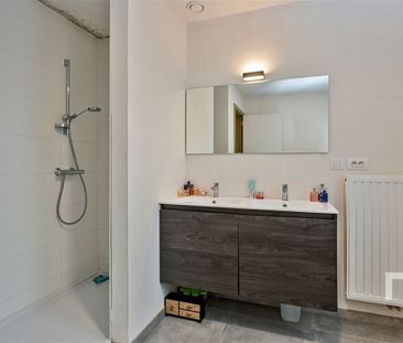 Moderne woning met garage te huur in Voormezele - Photo 2