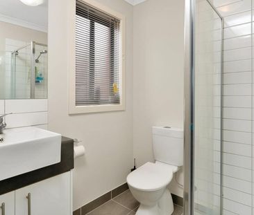 4 Bedroom Home - Photo 4