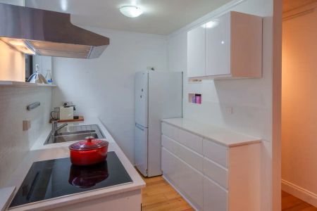 1/169 Albert Street, Port Melbourne VIC 3207 - Photo 3