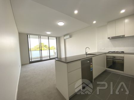 Near New Luxury Apartment in Holroyd Garden - Photo 5