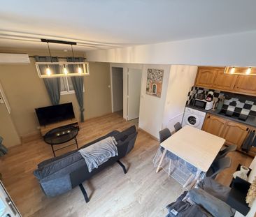 Location Appartement 3 pièces 53m² ST DENIS 97490 - Photo 2