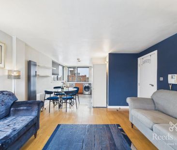 2 bedroom penthouse to rent - Photo 1