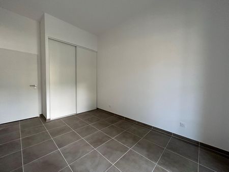 location Appartement T2 DE 46.37m² À OLLIOULES - Photo 4
