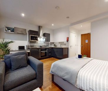 Studio to rent - Photo 5