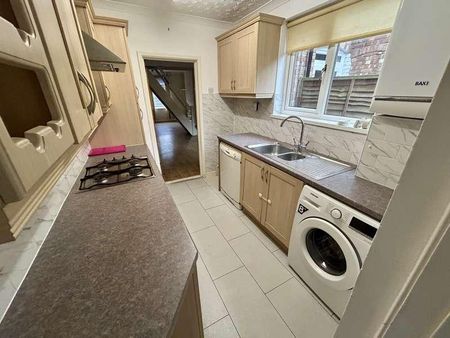 Coronation Road, Ipswich, IP4 - Photo 4