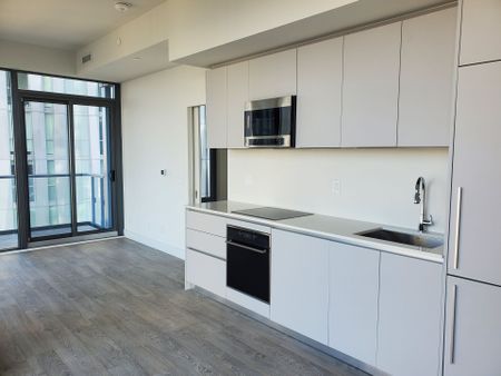 For Lease - 8 Cumberland Street Unit# 4402, Toronto, Ontario - Photo 4