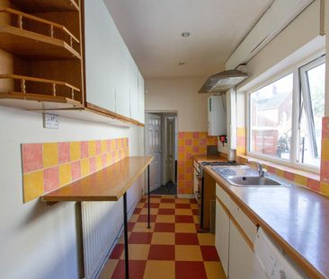 1 Bed Terraced House, Dorset Road, CV1 - Photo 2