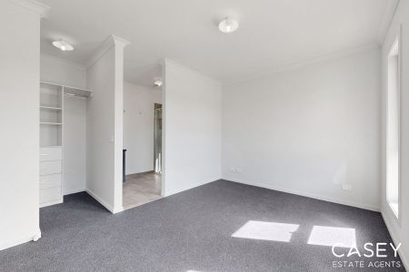 6 Bambusa Way, Clyde North - Photo 4