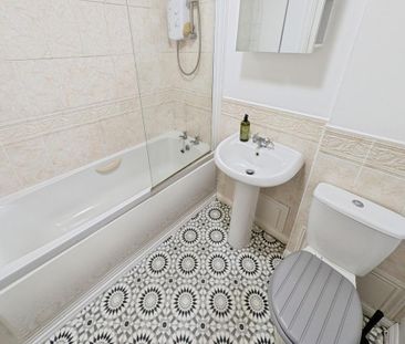 2 bedroom apartment to rent - Photo 6