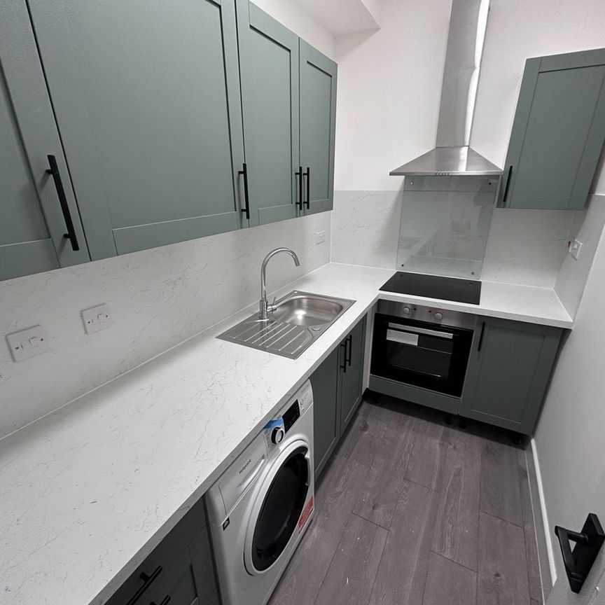 Studio Flat, Amhurst Road, E8 - Photo 1