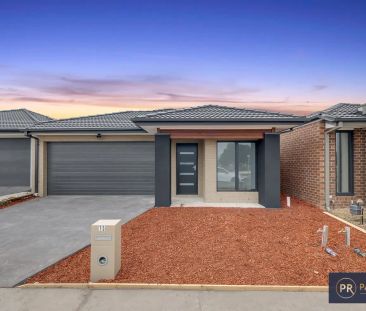 “Exceptional Living in a Brand-New 4 Bedroom House in Wyndham Vale” - Photo 3