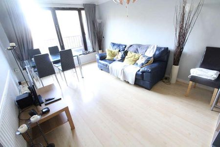 Lovely One Bed - Gardner Court - Luton, LU1 - Photo 3